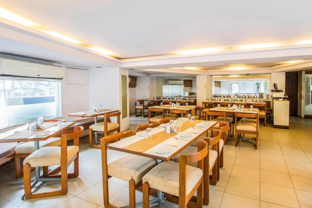 Fabexpress Kalyan - Nr Dairy Dan Circle Hotel Vadodara Eksteriør billede