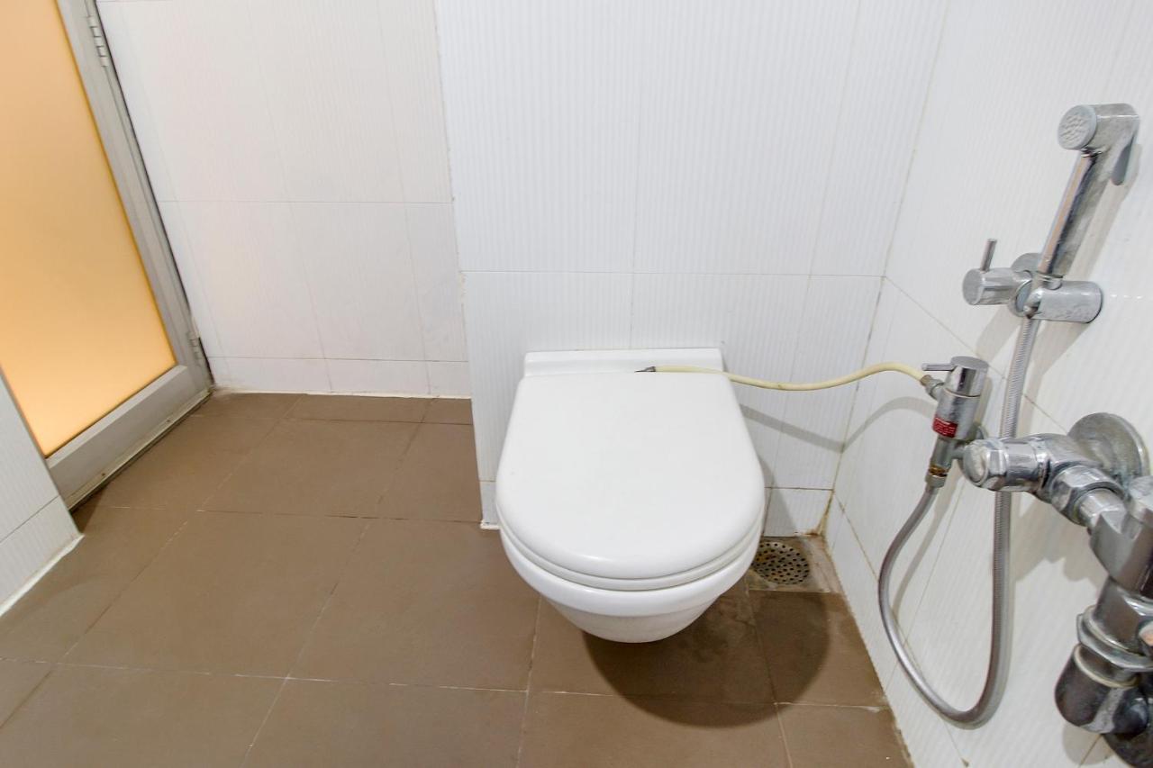 Fabexpress Kalyan - Nr Dairy Dan Circle Hotel Vadodara Eksteriør billede